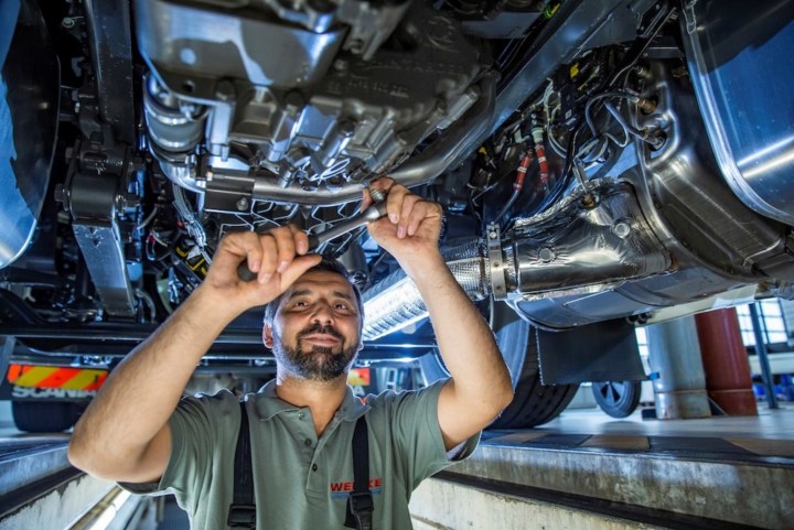 Kfz-Mechaniker/ Kfz-Mechatroniker (m/w/d)